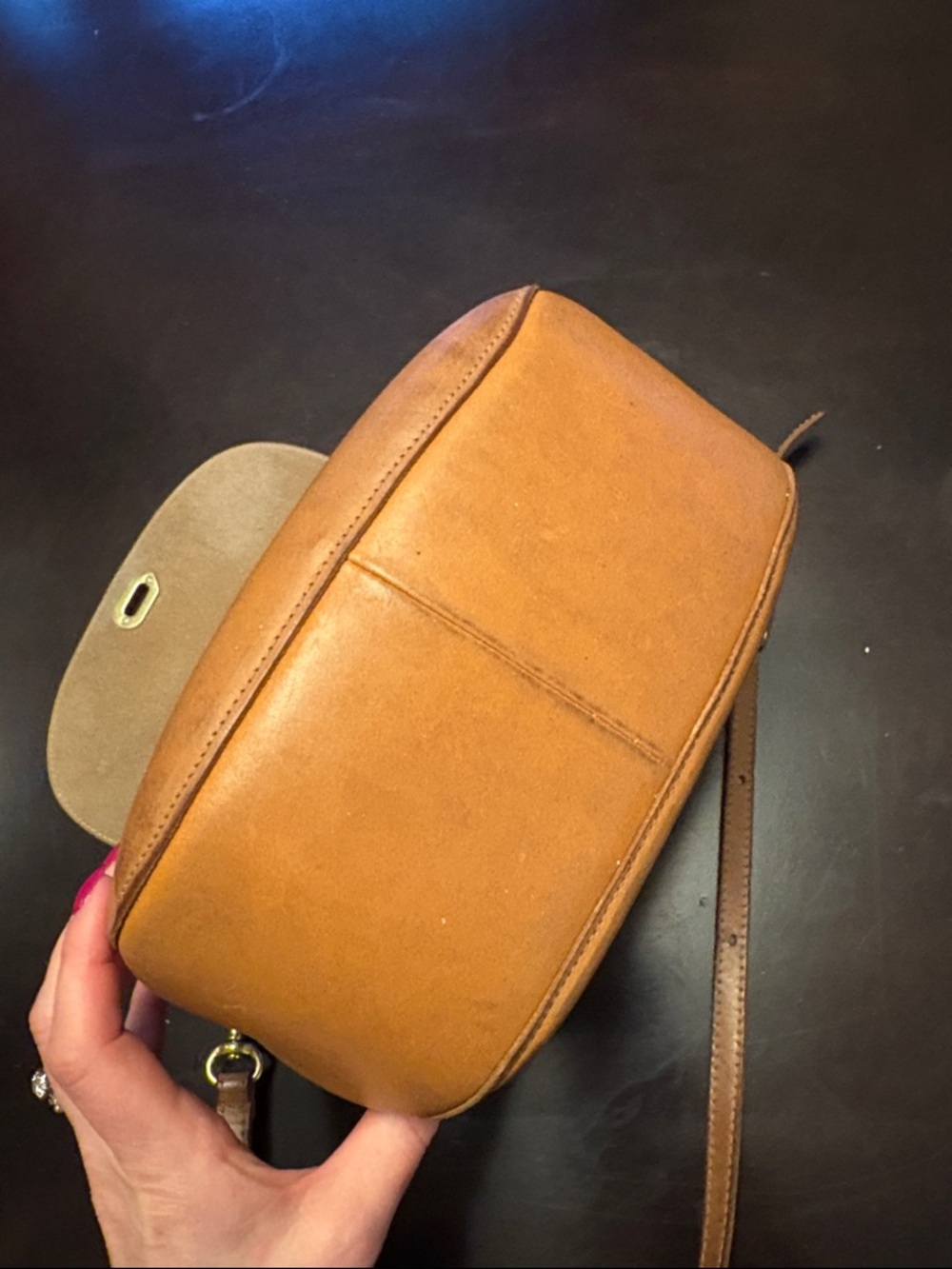 CLARE V Turnlock Classic Tan Leather Crossbody Shoulder Bag - Picture 10 of 11
